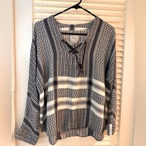 Free people long sleeve light sweater